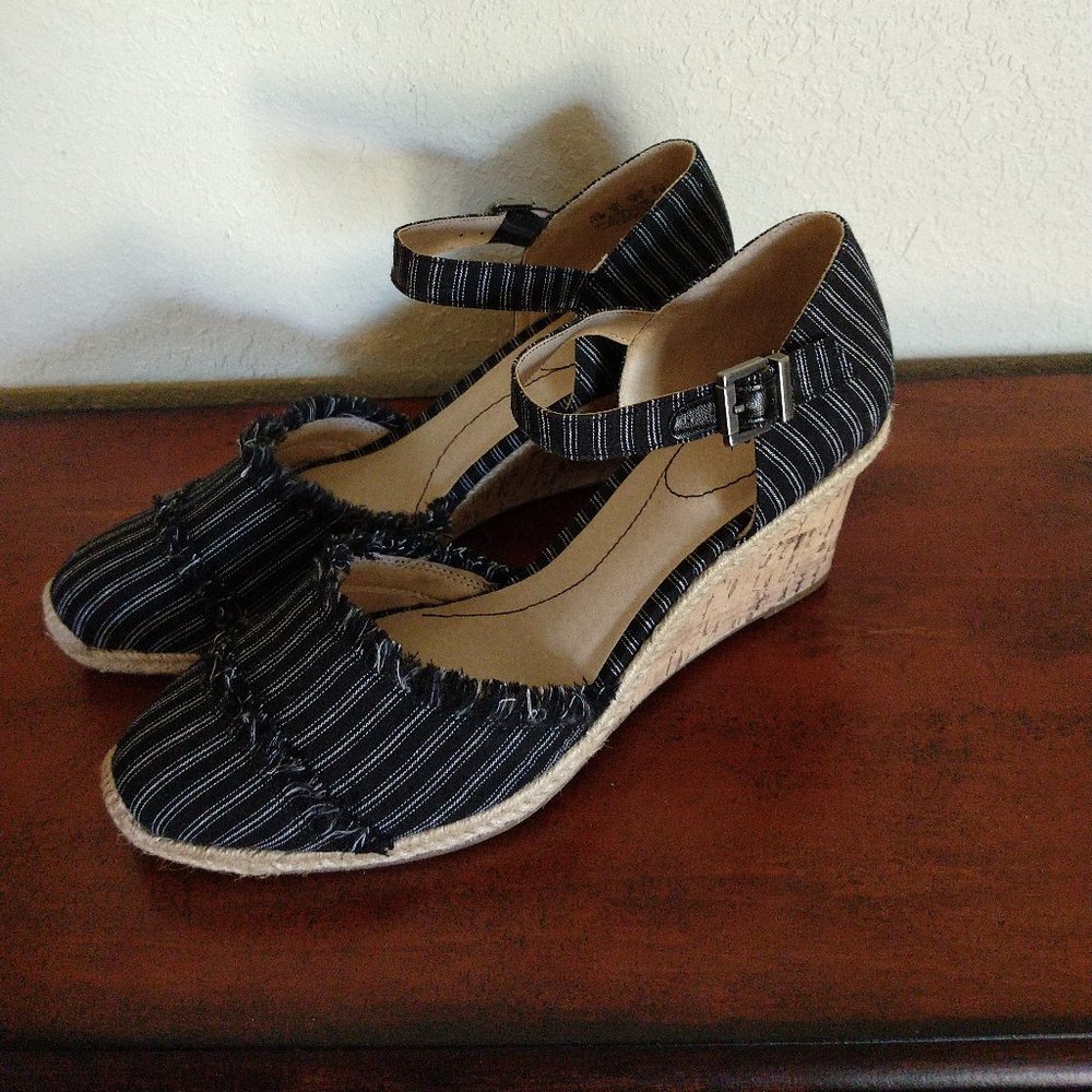 Life Stride-Leena | Black w/White Stripe Wedge-NWT